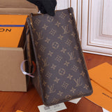  Tailored crossbody bag front view 61