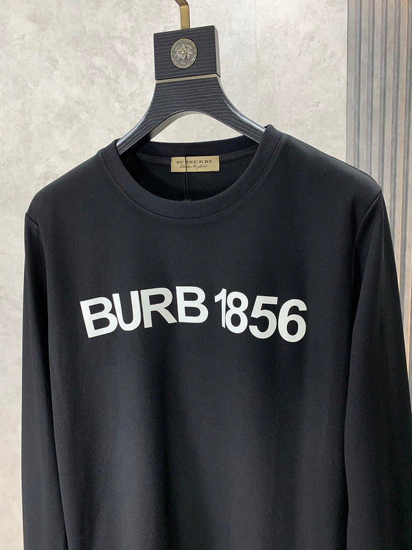 Texture and finish detail of Burberry luxury piece style No.003