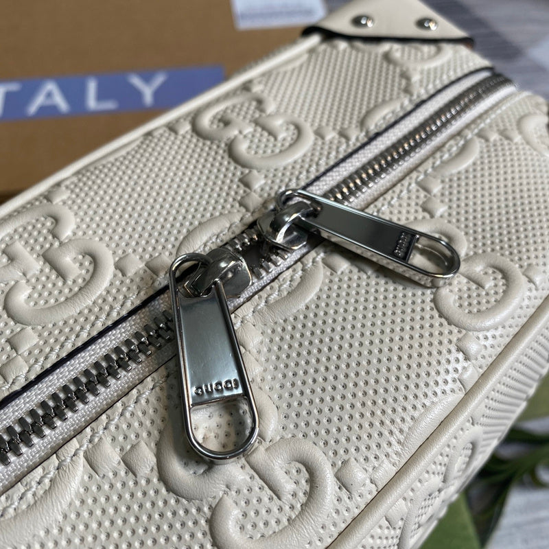 Styled lifestyle shot of premium refined women's handbag – women's everyday handbag