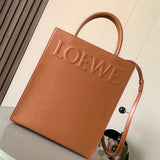 Ziva's Charm handbag – close-up view (36cm*28cm*7cm)