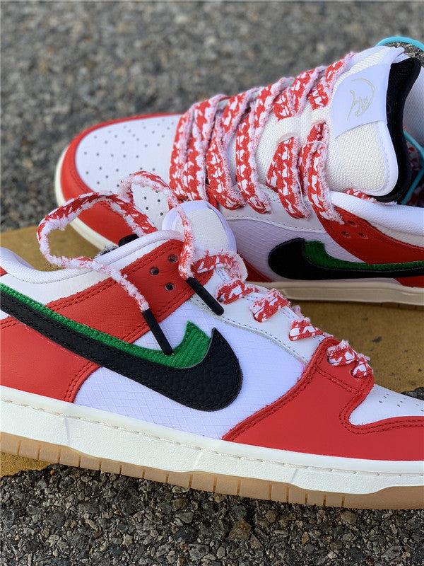 Nike Men's & Women's Designer Low-Top Shoes — Style 185 interior view