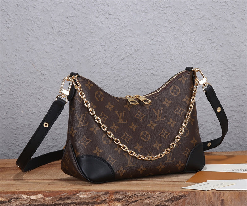  satchel interior and compartment view