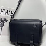 Ziva's Charm handbag – close-up view (23cm*18cm*9cm)