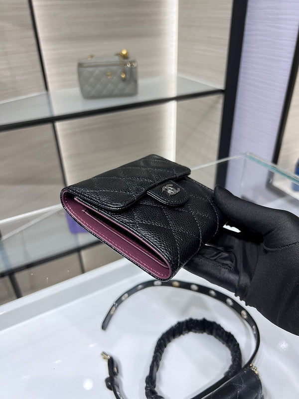  handbag, compact everyday style, image 4