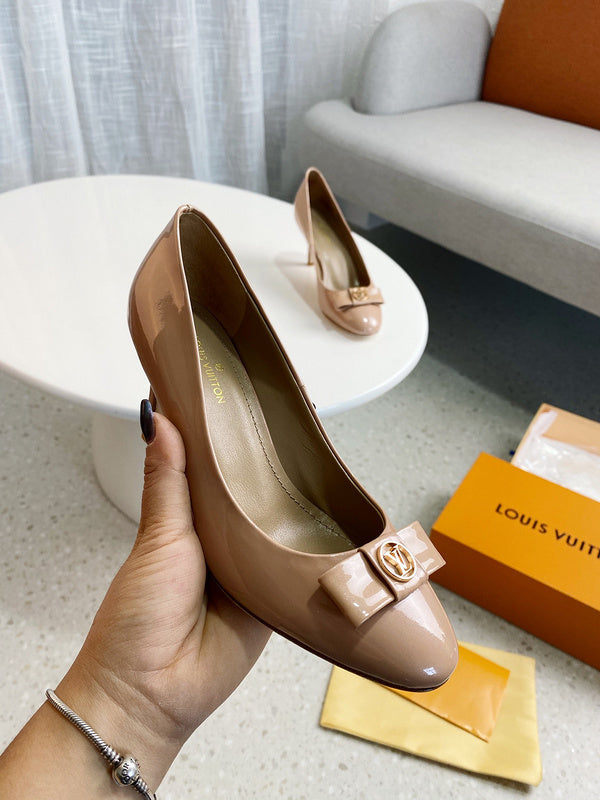Louis Vuitton shoes Style 186 - side profile detail