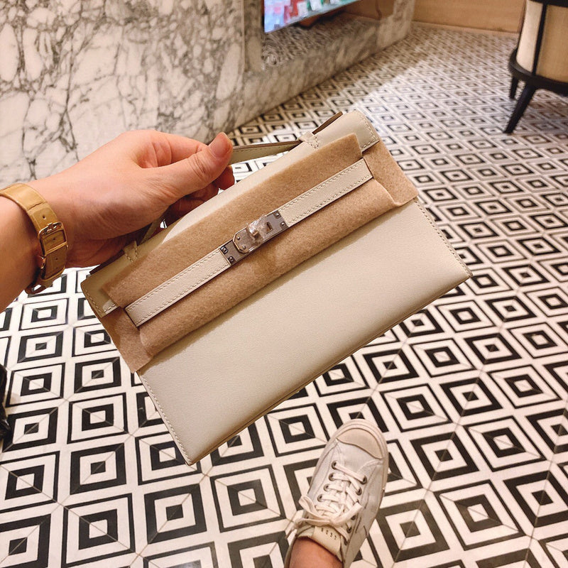 Interior view of tailored premium bag