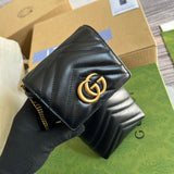 Handle and strap detail of elevated statement women's handbag – women's luxury accessory