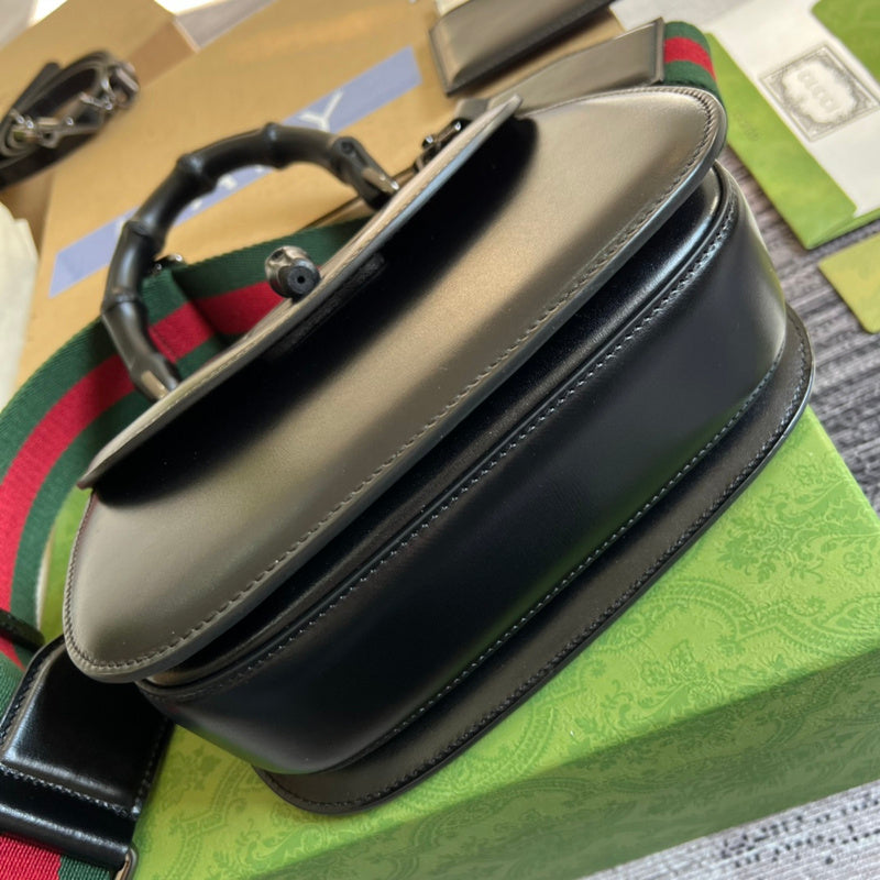 Interior view of effortless premium bag