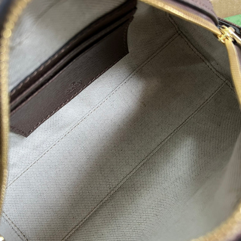 Interior view of streamlined premium bag