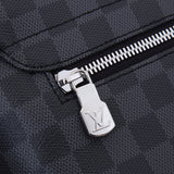 Side profile of everyday-luxe signature women's handbag – women's statement bag