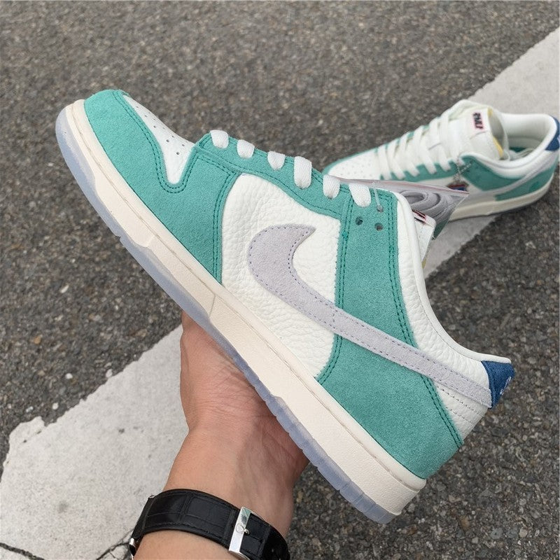 Nike Men's & Women's Premium Designer Sneakers — Style 178 interior view
