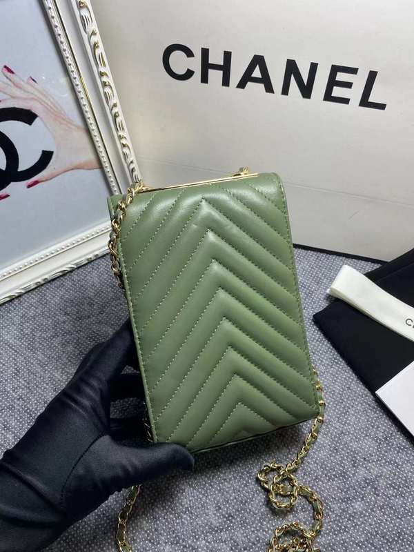 Zivas Charm Versatile Design Fashion Handbag (Everyday Luxury Essential) – Full Silhouette