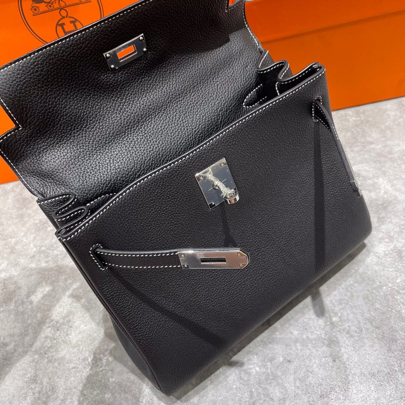Structured handbag styled for everyday wear