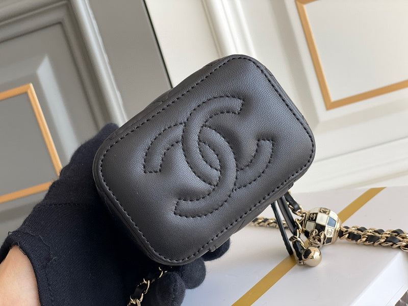 Zivas Charm Contemporary Flair Designer Handbag (Versatile Style Statement) – Lifestyle Shot