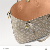  classic crossbody bag styled with outfit