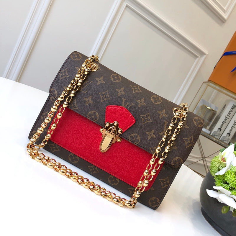 Front view of everyday-luxe elevated women's handbag – women's everyday handbag