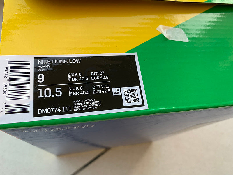 Nike Men's & Women's Luxury Lifestyle Trainers — Style 195 interior view