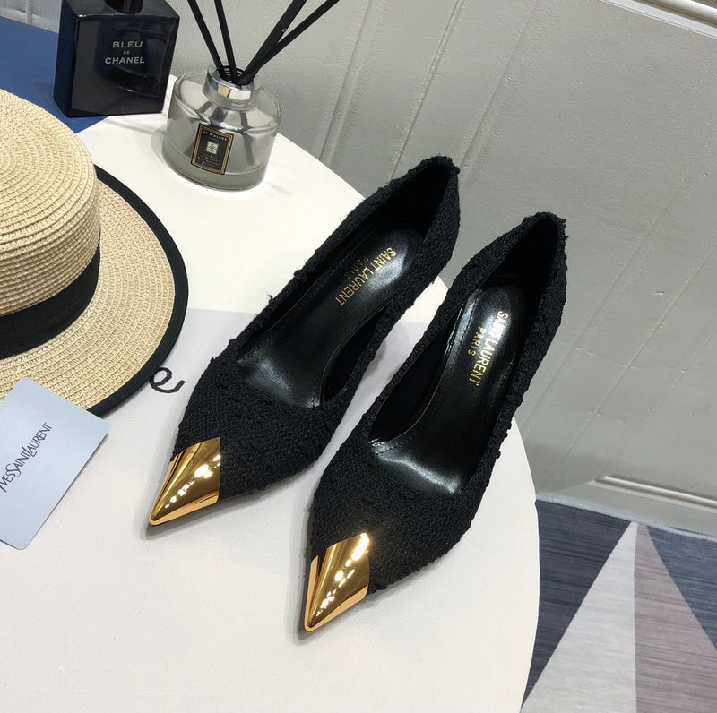 Three-quarter angle view of Saint Laurent luxury piece style No.097
