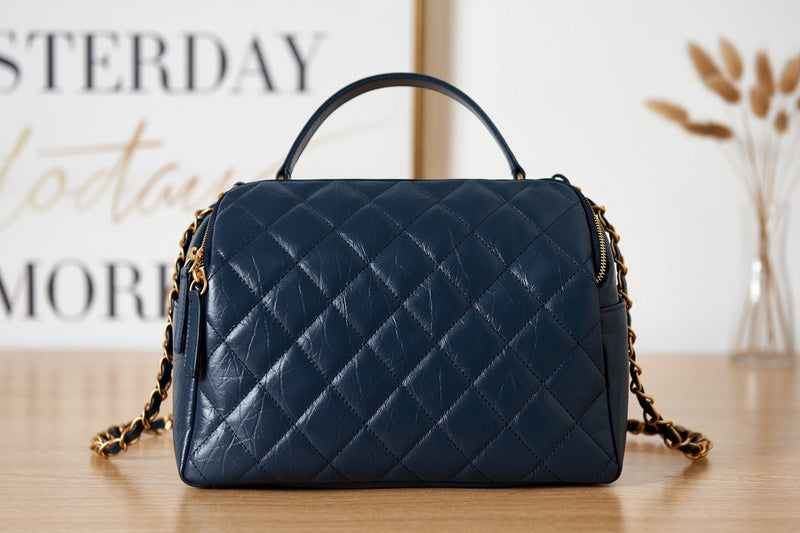  women's handbag, versatile design, view 3