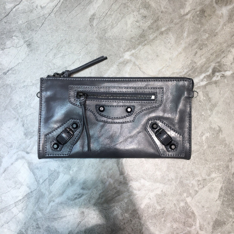 Chic Faux Leather Handbag - Chic Everyday Appeal | Women's Statement Accessory #895 - close-up detail shot (image 3) of designer-inspired handbag