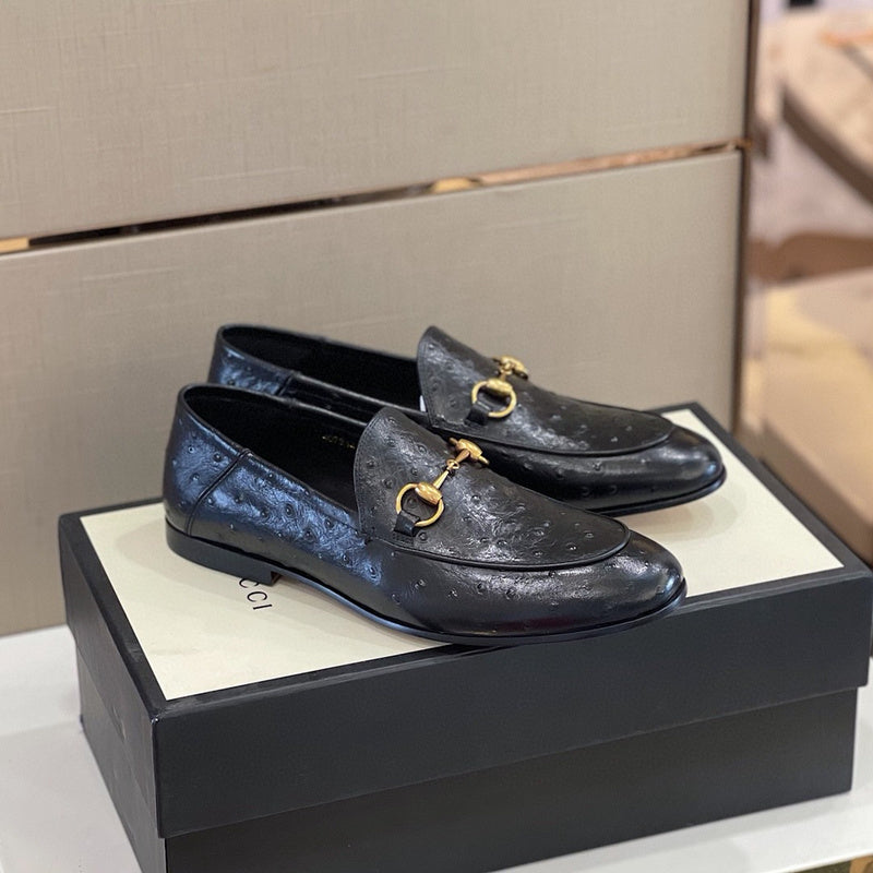 Gucci bold contrast luxury sneakers view 8 sleek tonal finish