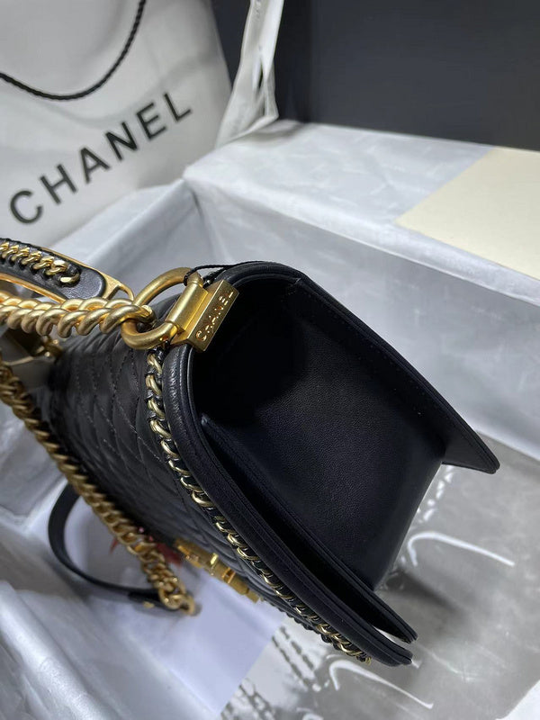  handbag, mid everyday style, image 4