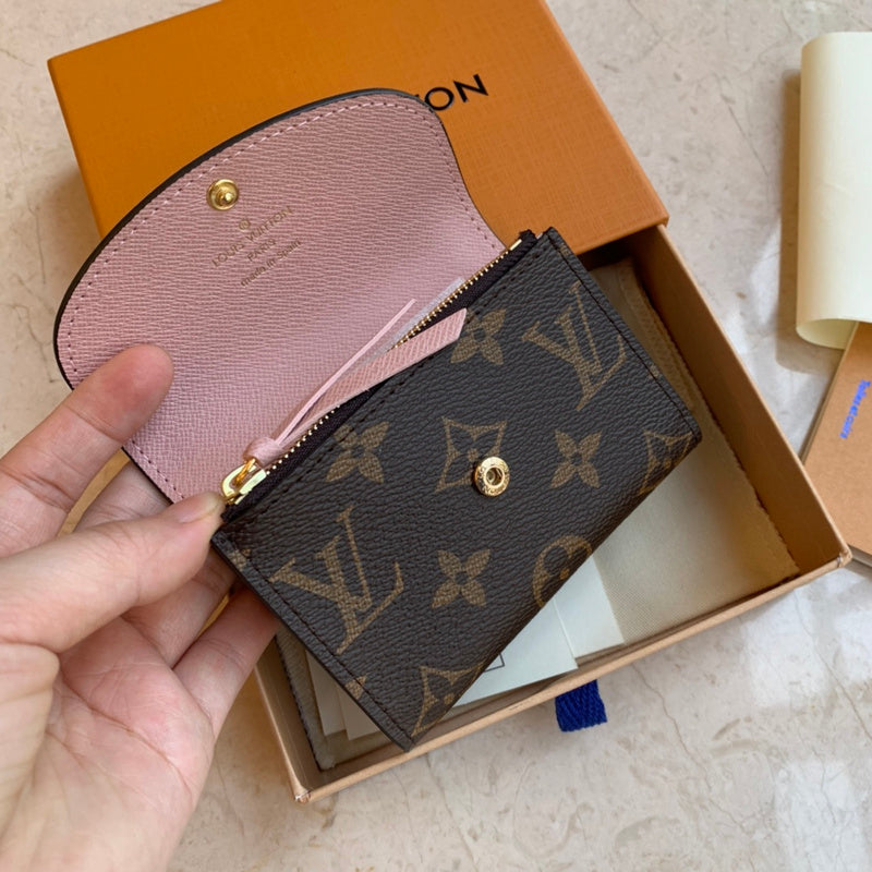 Styled lifestyle shot of elevated statement women's handbag – women's everyday handbag