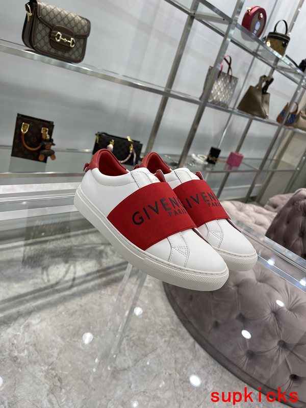 Givenchy shoes Style 088 - top view showing design