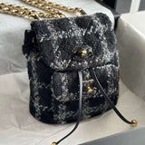 Zivas Charm Chic Craftsmanship Everyday Handbag (Versatile Style Statement) – Detail View