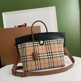 Ziva's Charm handbag – front view (one versatile size)