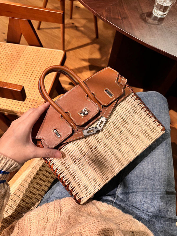  Tailored carryall bag carried on shoulder 10