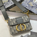 Side profile of premium everyday-luxe women's handbag – women's designer-style accessory