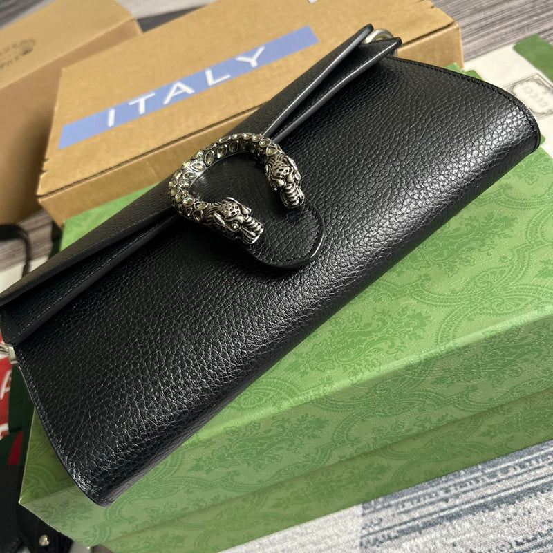 Back view of modern classic women's handbag – women's everyday handbag