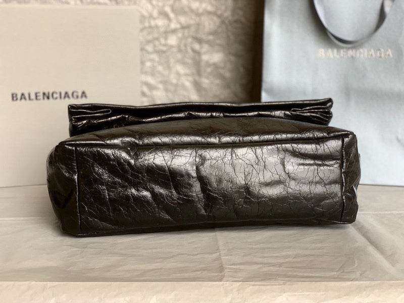 Zivas Charm Classic Sensibility Fashion Handbag (Thoughtfully Structured Design) – Styled Look