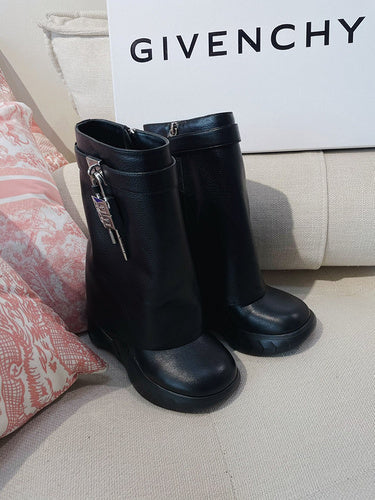 Givenchy shoes Style 172 - texture and material detail