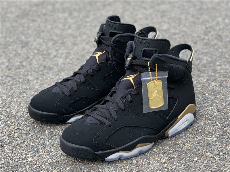 Nike Men's & Women's Premium Designer Sneakers — Style 010 detail view