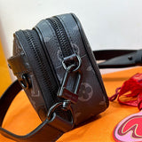  Tailored structured bag front view 7