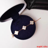 Angled view of Van Cleef & Arpels unisex jewelry piece