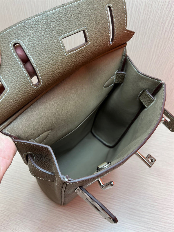  tote bag interior and compartment view 27