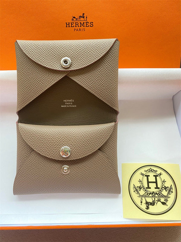 Interior view of understated premium bag