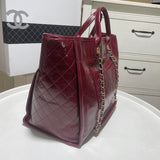  spacious purse view 9