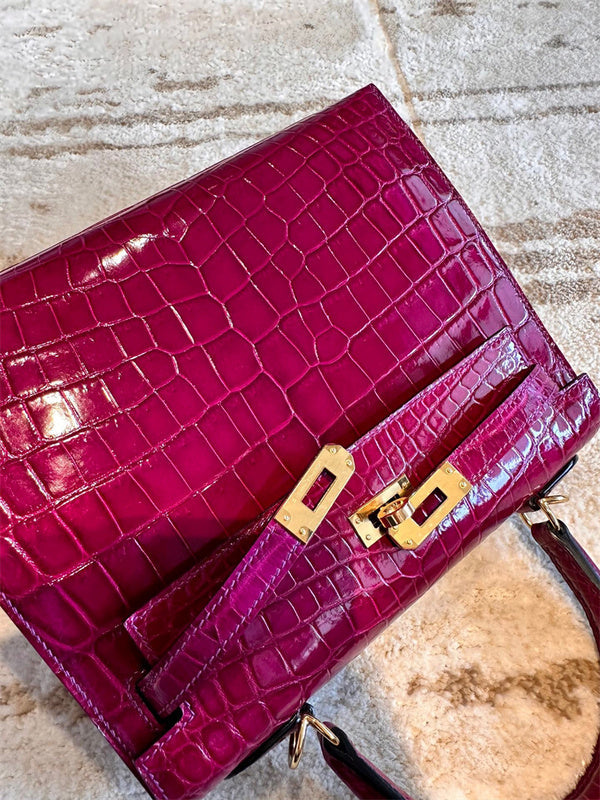  smart structured bag styled with outfit 30