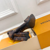 Louis Vuitton shoes Style 386 - top view showing design