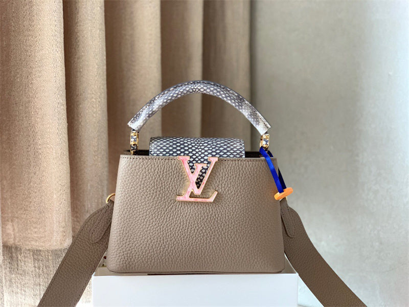  Classic handbag front view 13