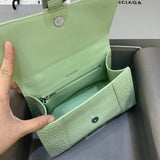 Zivas Charm Timeless Appeal Premium Handbag (Premium Everyday Carry) – Detail View