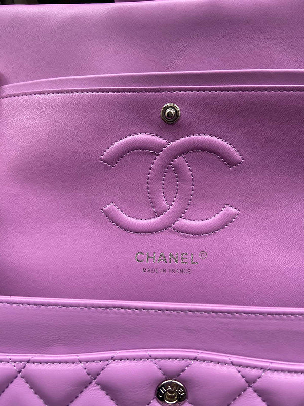 Zivas Charm Chic Craftsmanship Designer Handbag (Contemporary Shape Language) – Detail View