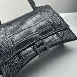 Zivas Charm Polished Finish Statement Handbag (Refined Practical Design) – Close-Up Detail