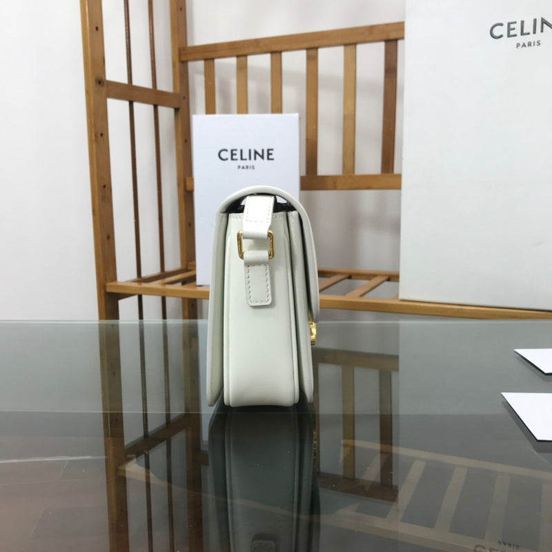 Close-up detail of signature everyday-luxe women's handbag – women's designer-style accessory