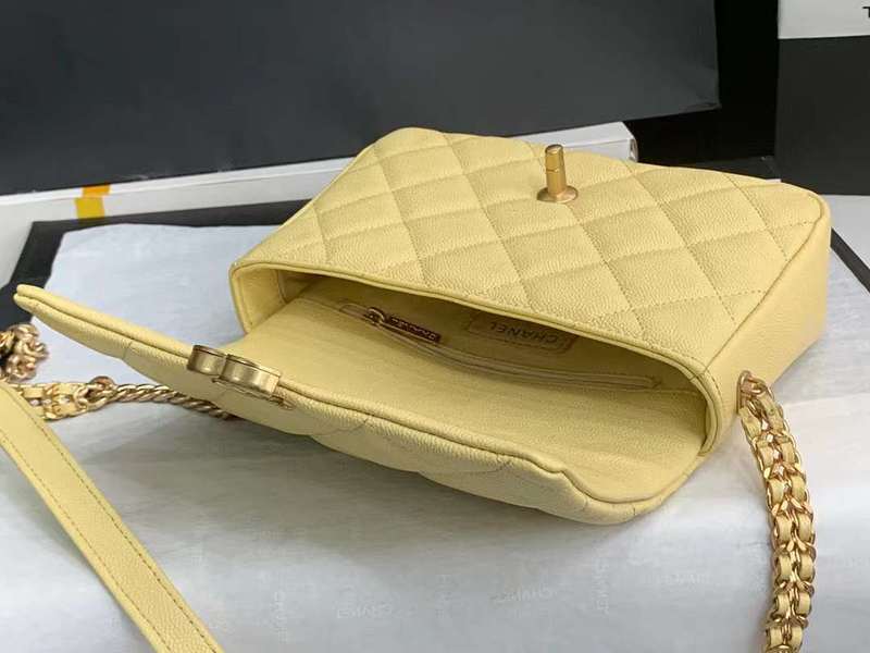 Zivas Charm Sleek Silhouette Luxury Handbag (Signature Shape & Finish) – Interior View