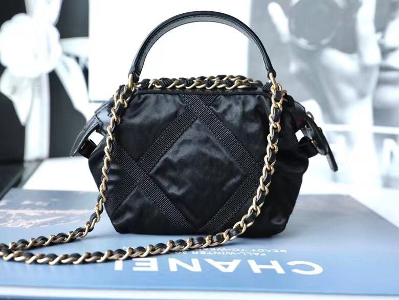  compact purse view 4